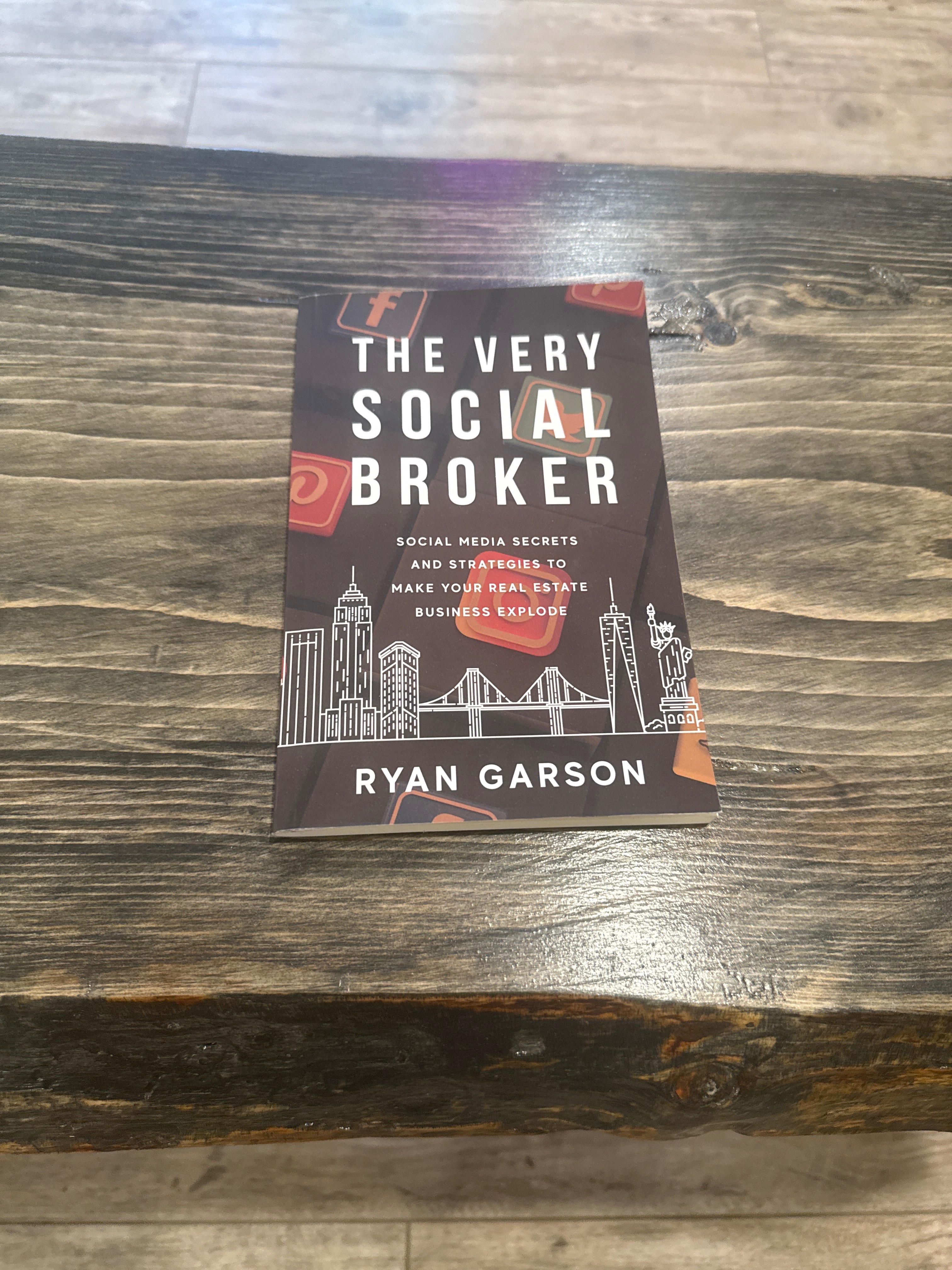 The Very Social Broker – Ryan Garson
