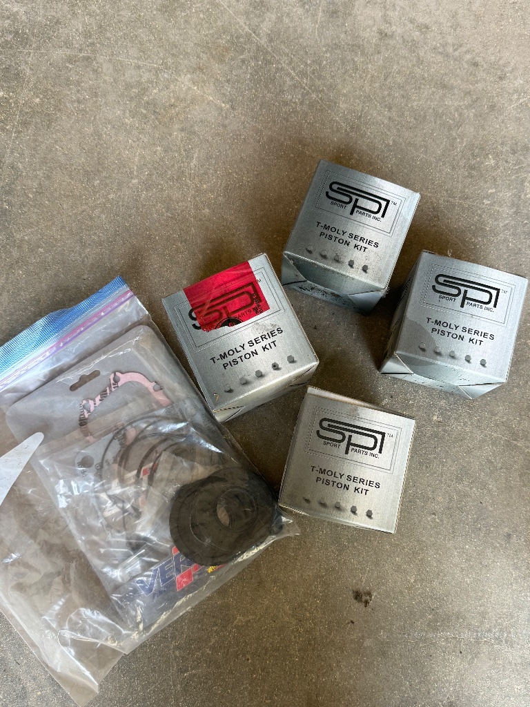 (4) SPI T-Moly Series 600cc Piston Kits