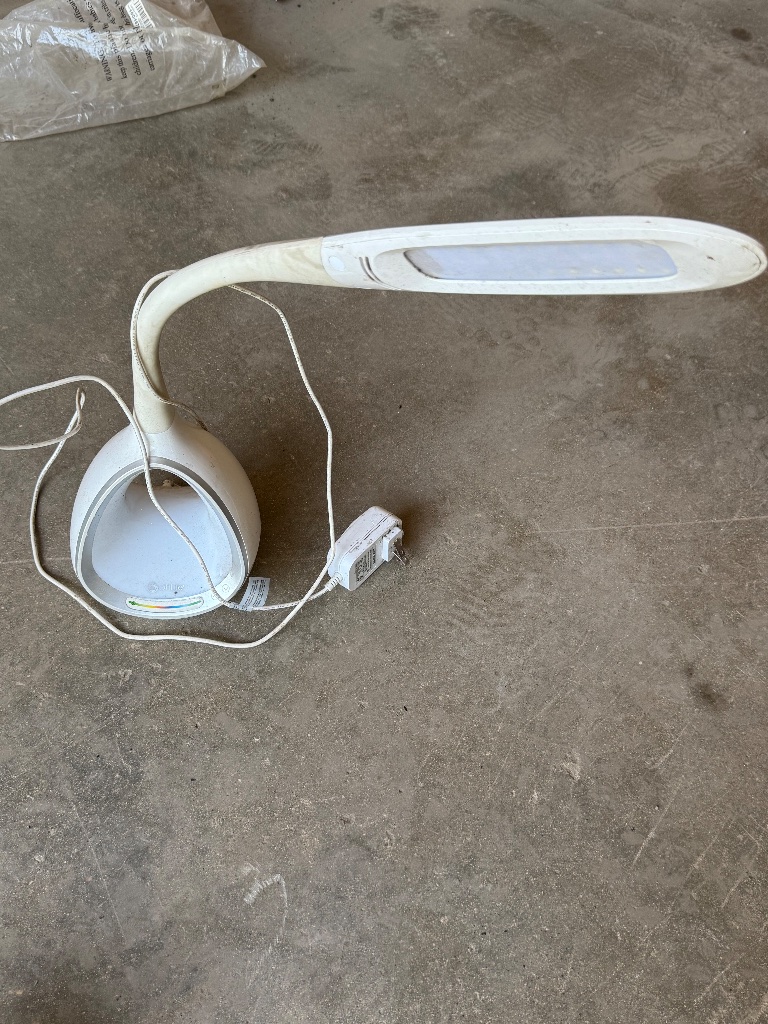 (1) OttLite LED desk lamp