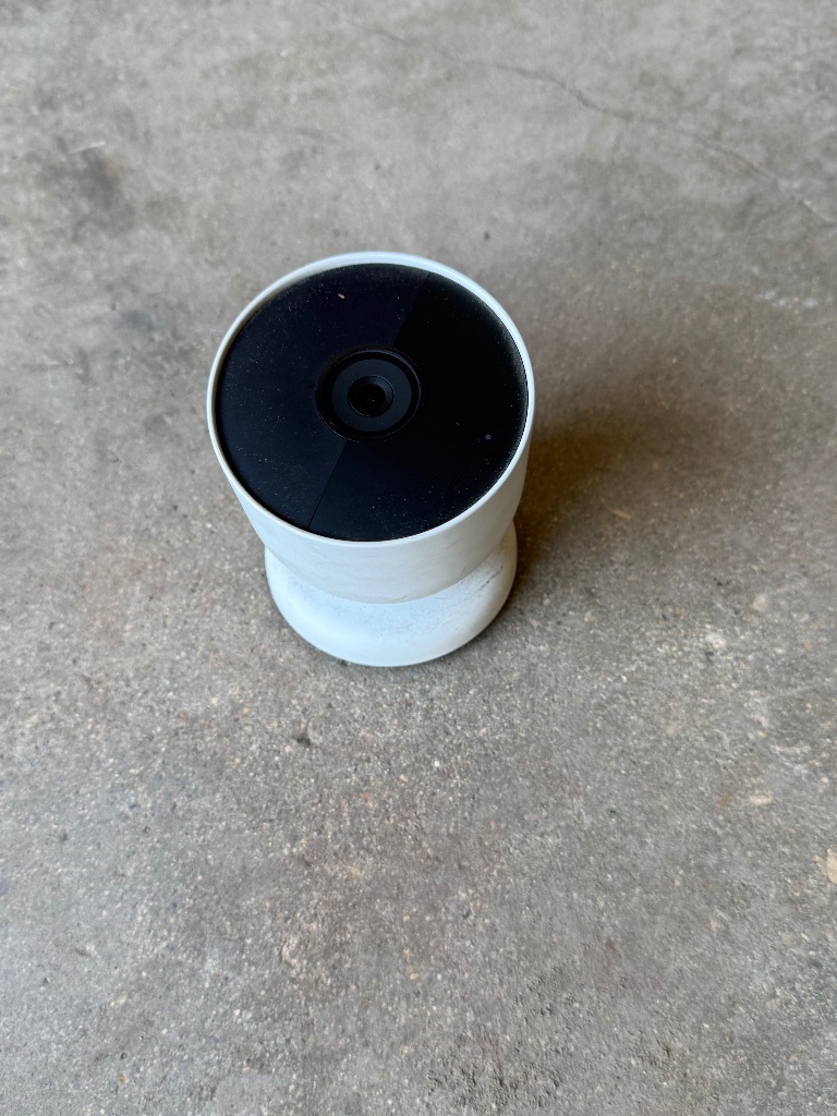 (1) Wireless security camera