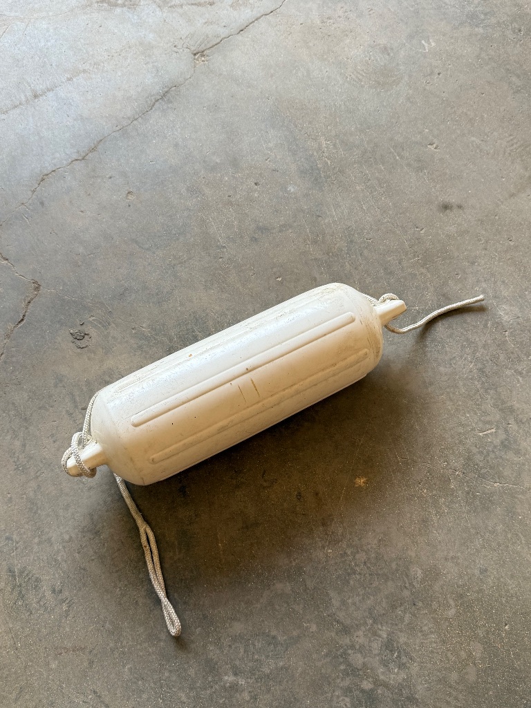 (1) Boat fender