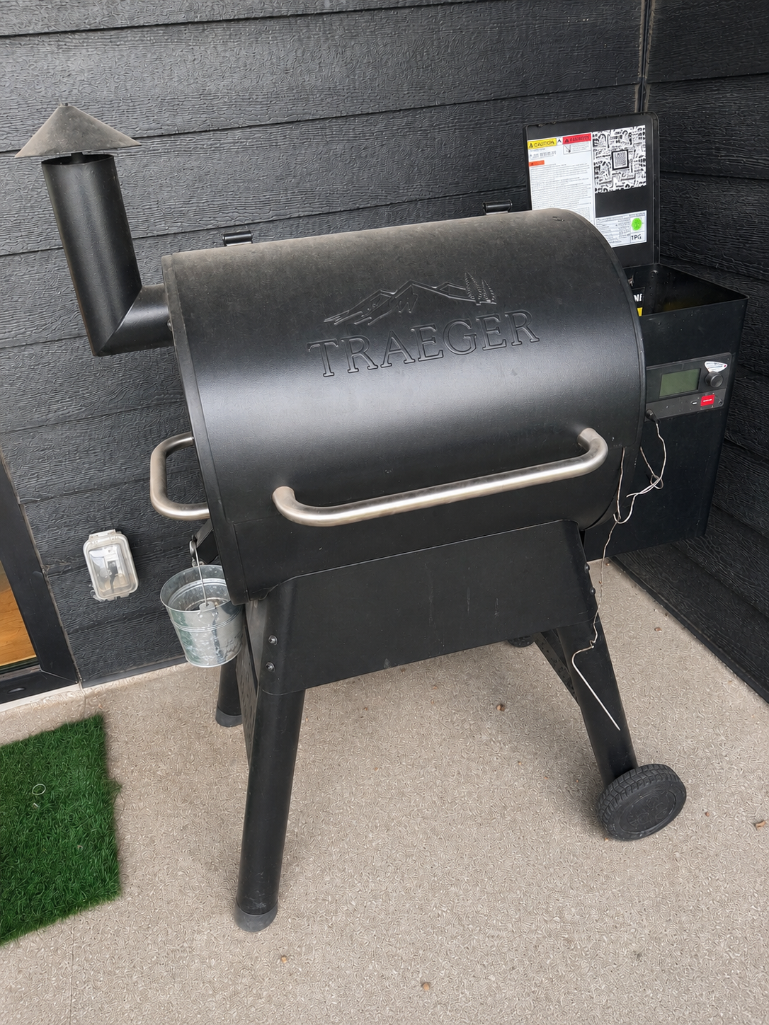 Traeger Pro Series Pellet Grill & Smoker – Great Condition