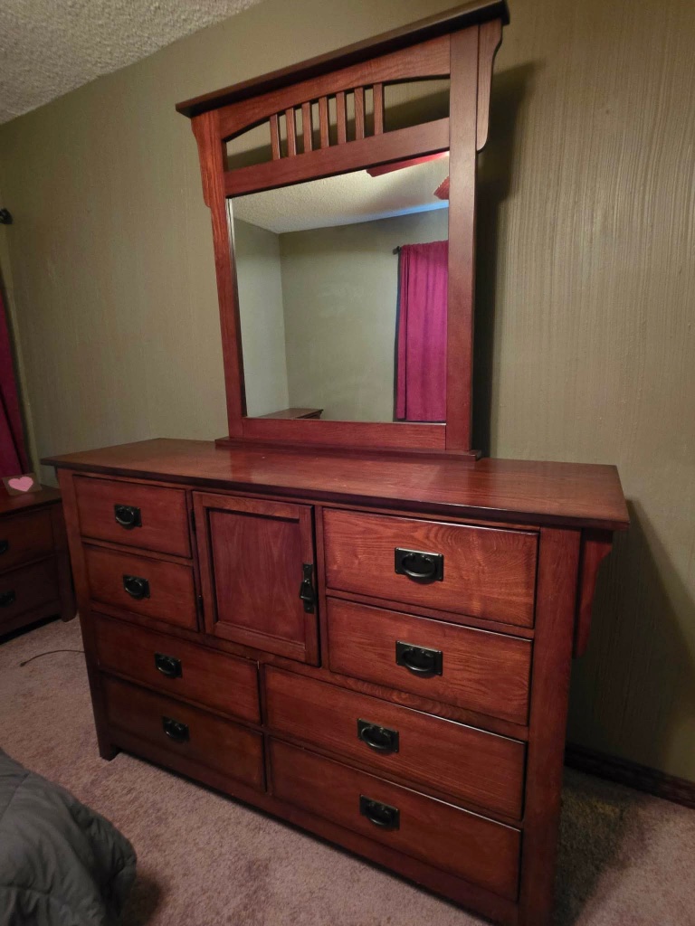 Dresser