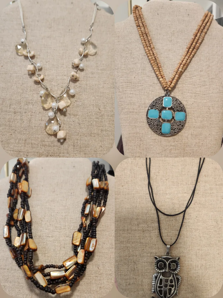 (4) Costume Jewelry Necklaces