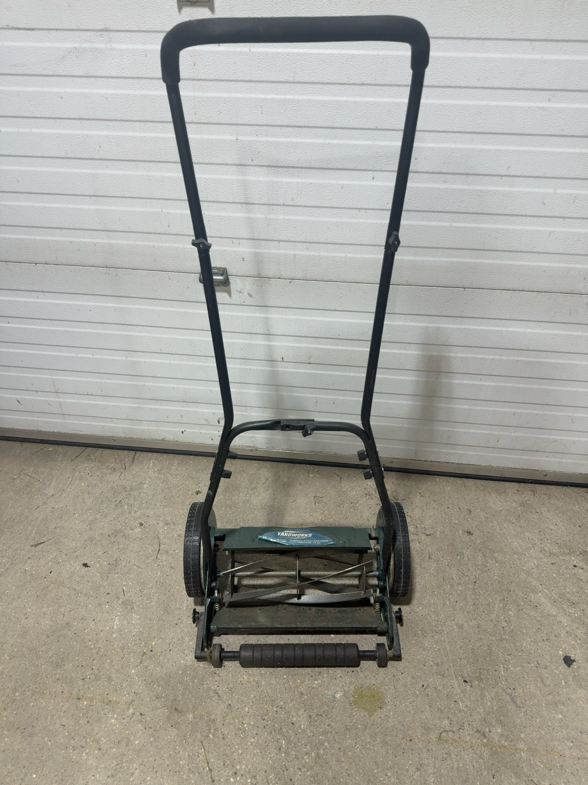 Yardworks 14” Reel Push Lawn Mower
