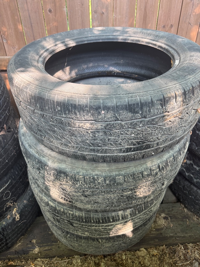 (4) 255/55R20 107H M+S tires