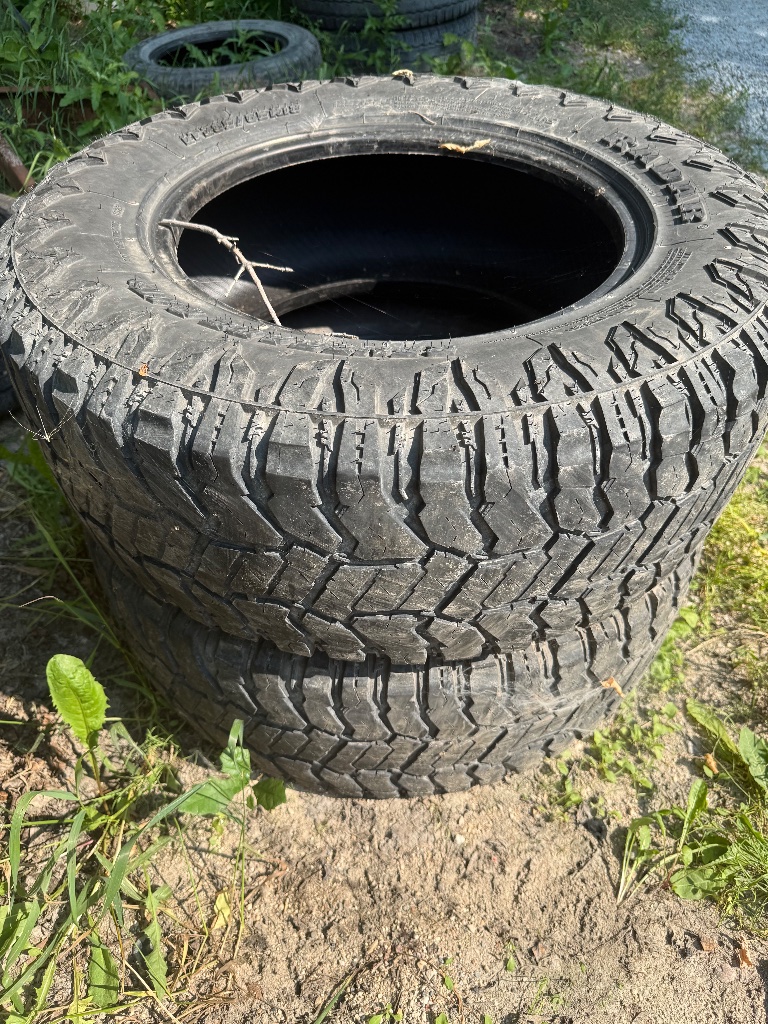 (2) 285/65/18